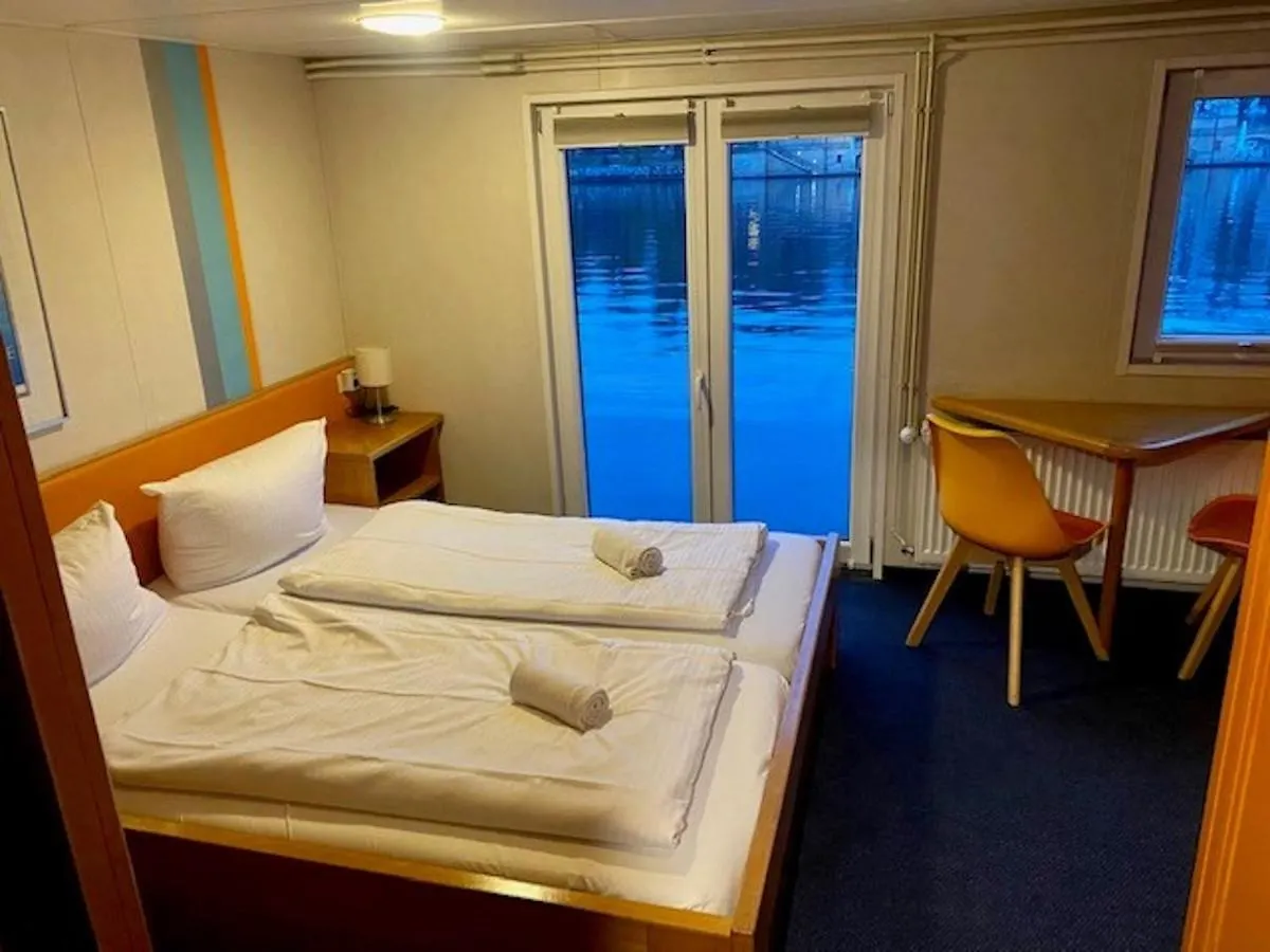 ** Hotel Shipotel-Berlin Gmbh, Shipotel Eastern & Shipotel Western Deutschland