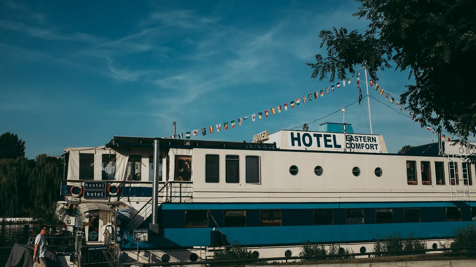 Hotel Shipotel-Berlin Gmbh, Shipotel Eastern & Shipotel Western