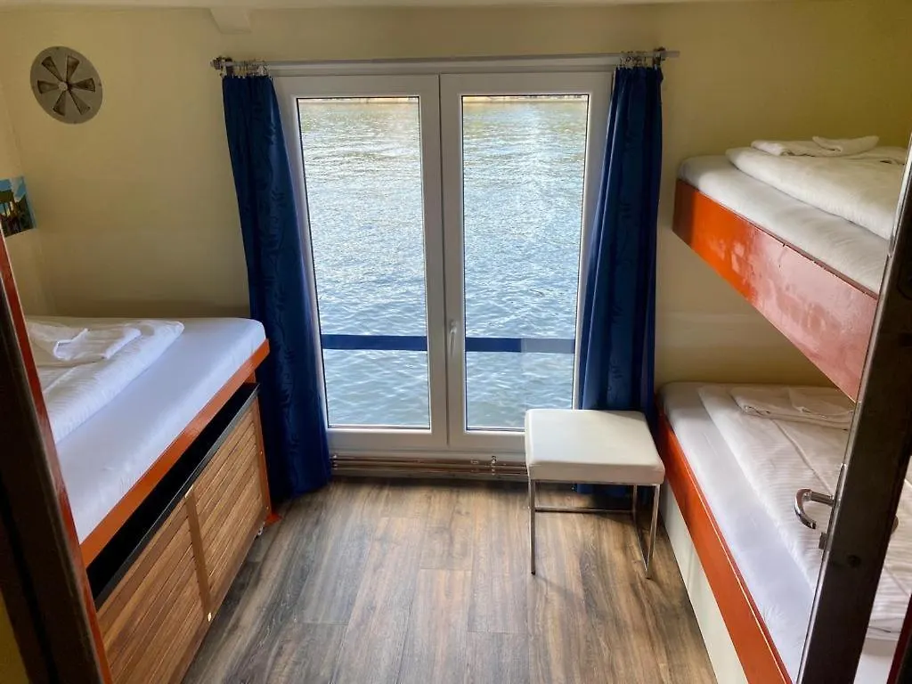 ** Hotel Shipotel-Berlin Gmbh, Shipotel Eastern & Shipotel Western Duitsland